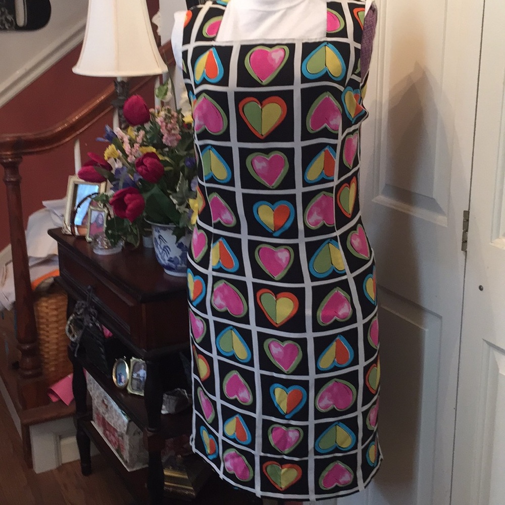 Peter Nygard silk sleeveless dress.